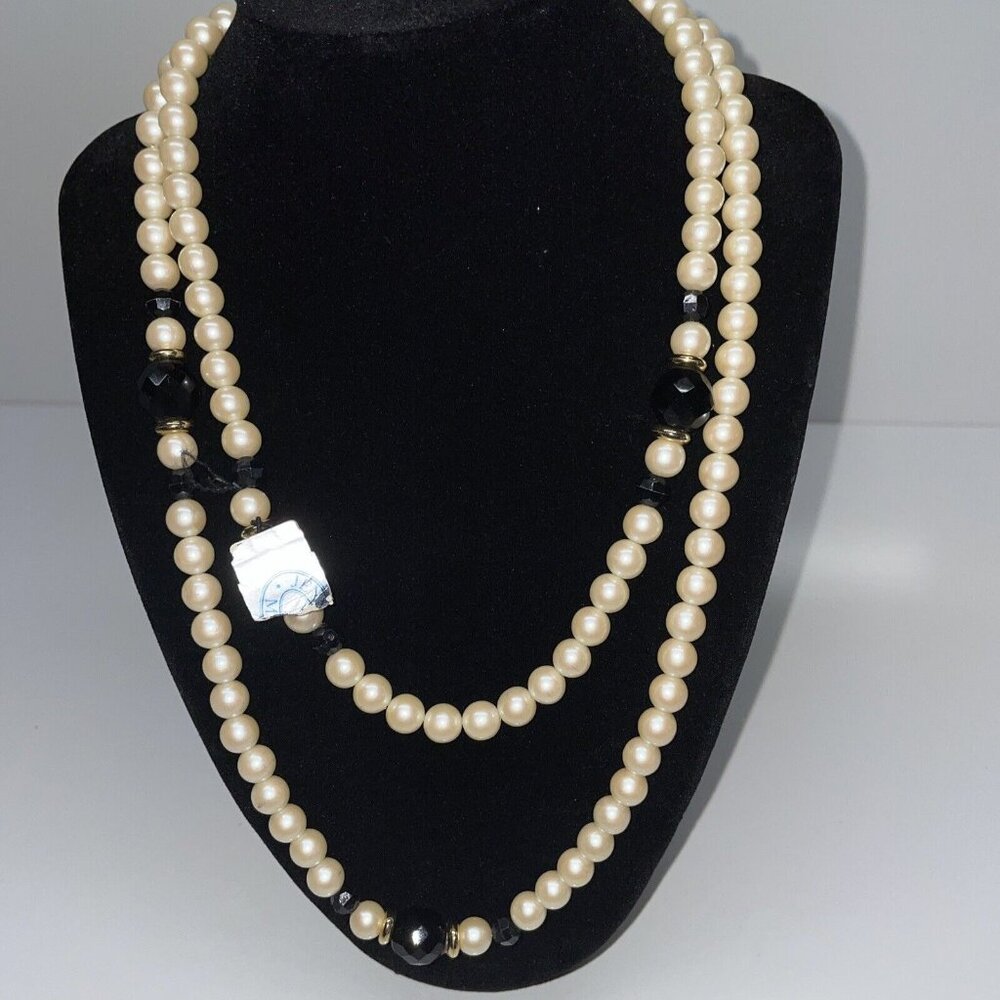 NWT faux pearl black glass bead necklace vintage Long 1 Piece Gold Tone Beads
